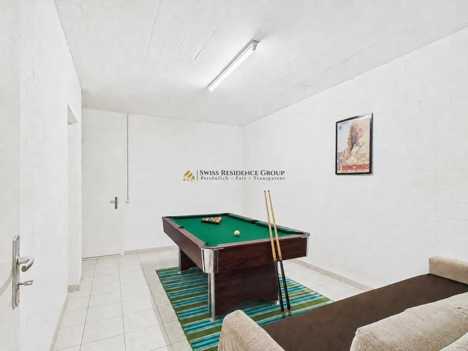 Living in the green by Lake Zurich - spacious - in a family-friendly location
