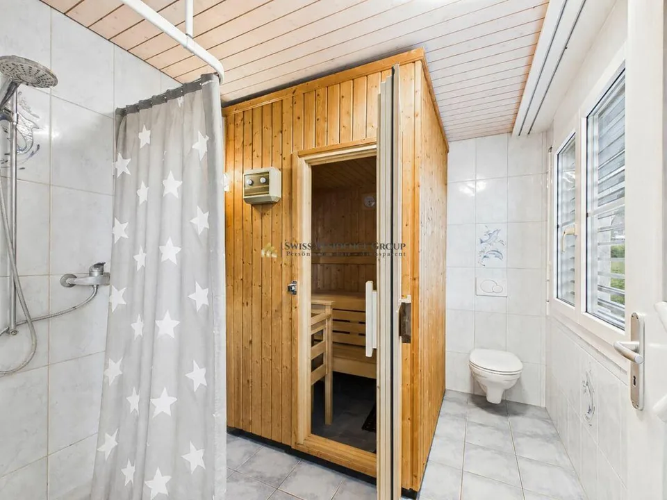 Living in the green by Lake Zurich - spacious - in a family-friendly location