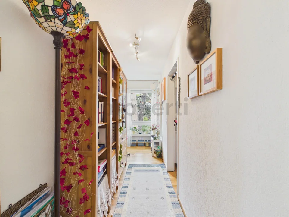 Bright apartment with plenty of space and a great view