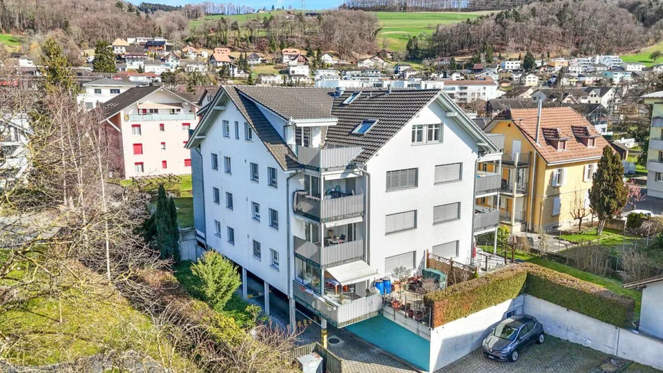 Una casa con vista, ben mantenuta e situata al centro