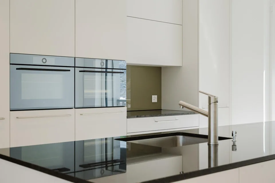 Appartement attique exclusif de 3,5 pièces avec grande terrasse