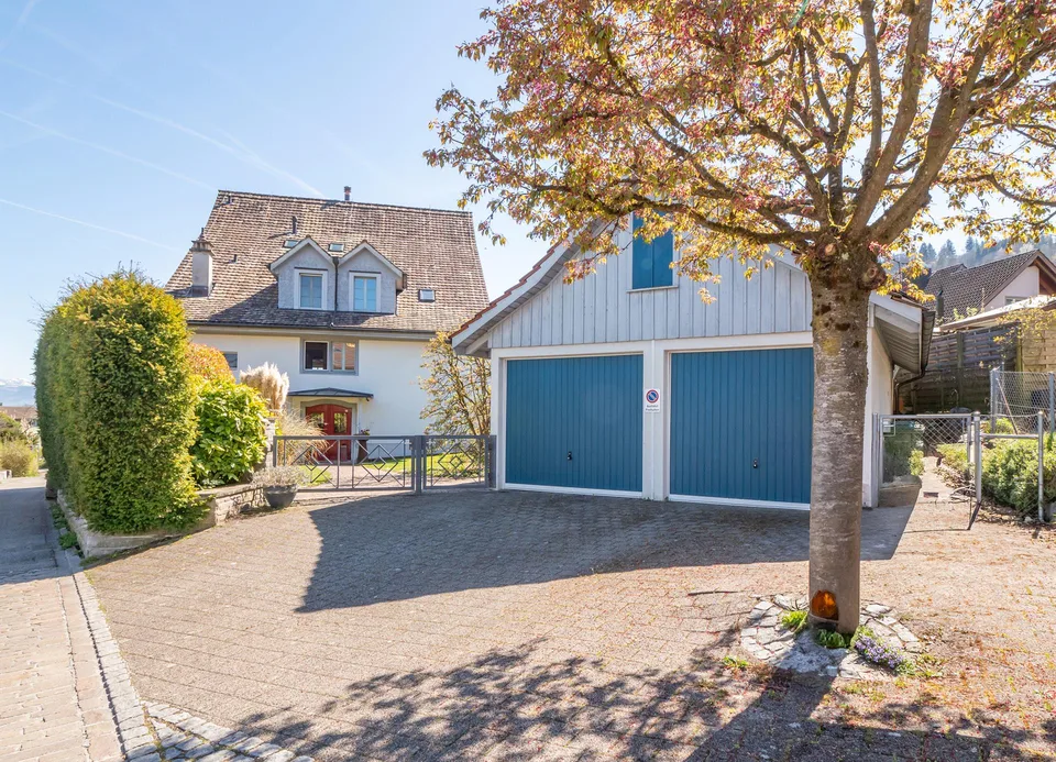 12 Zimmer Einfamilienhaus in Oberrieden – Foto 5 von 10