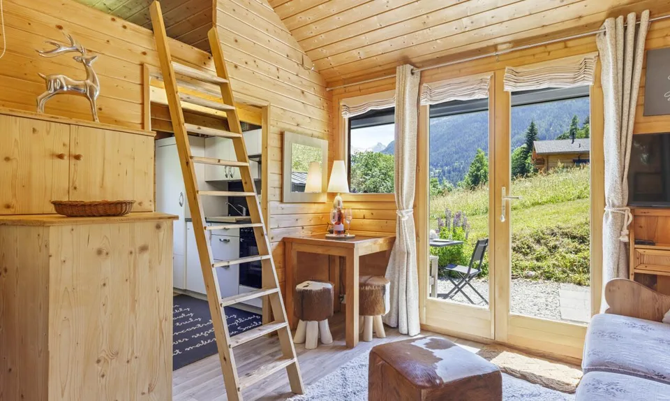 Chalet authentique avec dépendance de charme