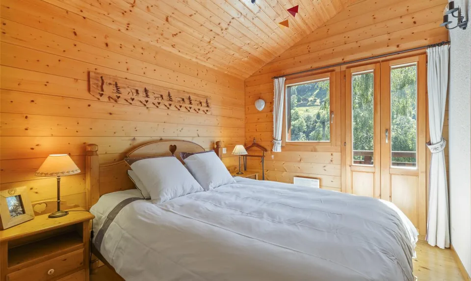 Chalet authentique avec dépendance de charme