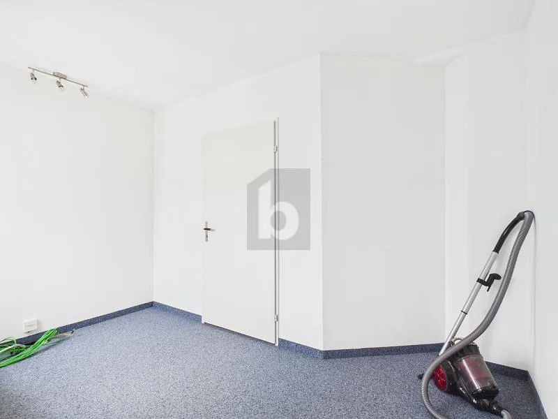 FLEXIBEL - AN SEHR GUTER LAGE