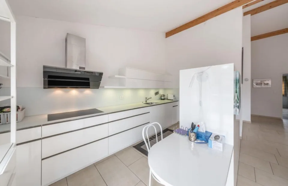 Neuwertige 4.5-Zimmer Attika-Wohnung zu vermieten