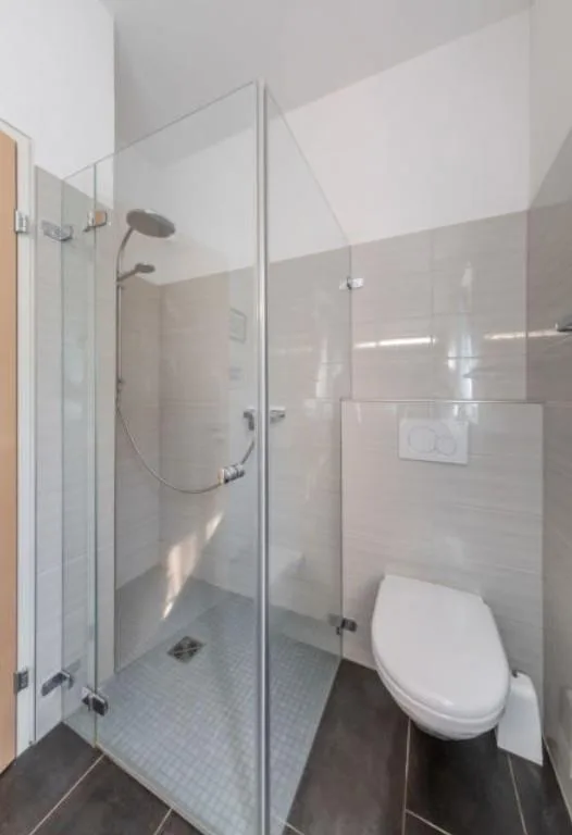 Neuwertige 4.5-Zimmer Attika-Wohnung zu vermieten