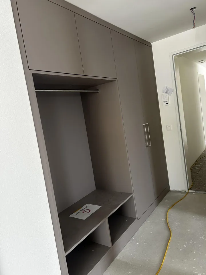 Erstbezug 3.5 Zimmer Attika Wohnung nahe an der Natur