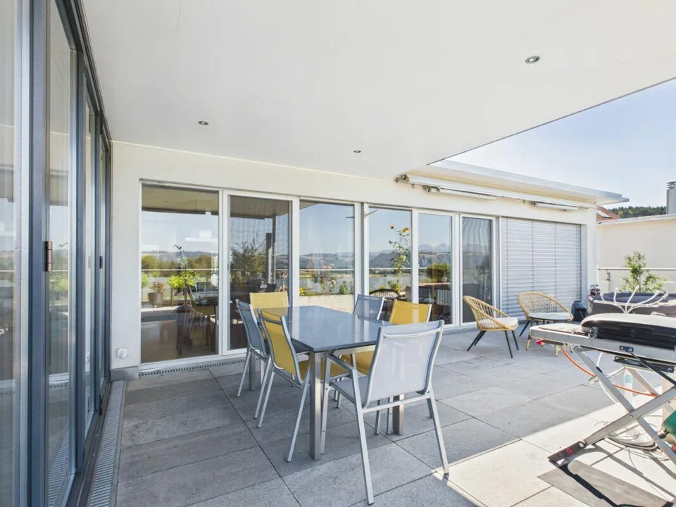 Exclusive 5½-room terrace house with a far-reaching view – photo 7 of 18