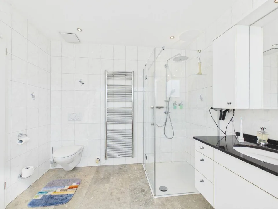Exclusive 5½-room terrace house with a far-reaching view – photo 14 of 18