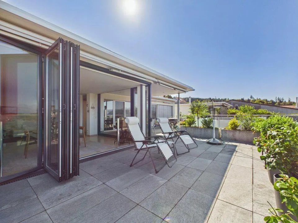 Exclusive 5½-room terrace house with a far-reaching view – photo 9 of 18