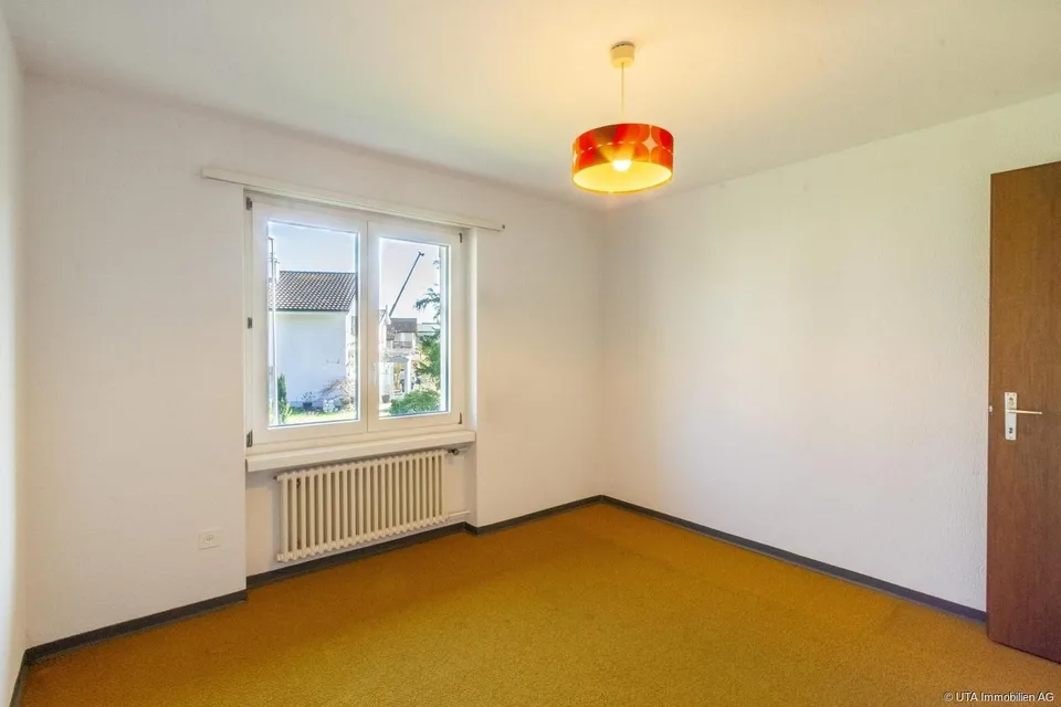 Freistehendes Einfamilienhaus, unweit des Klingnauer Stausees – Foto 8 von 14