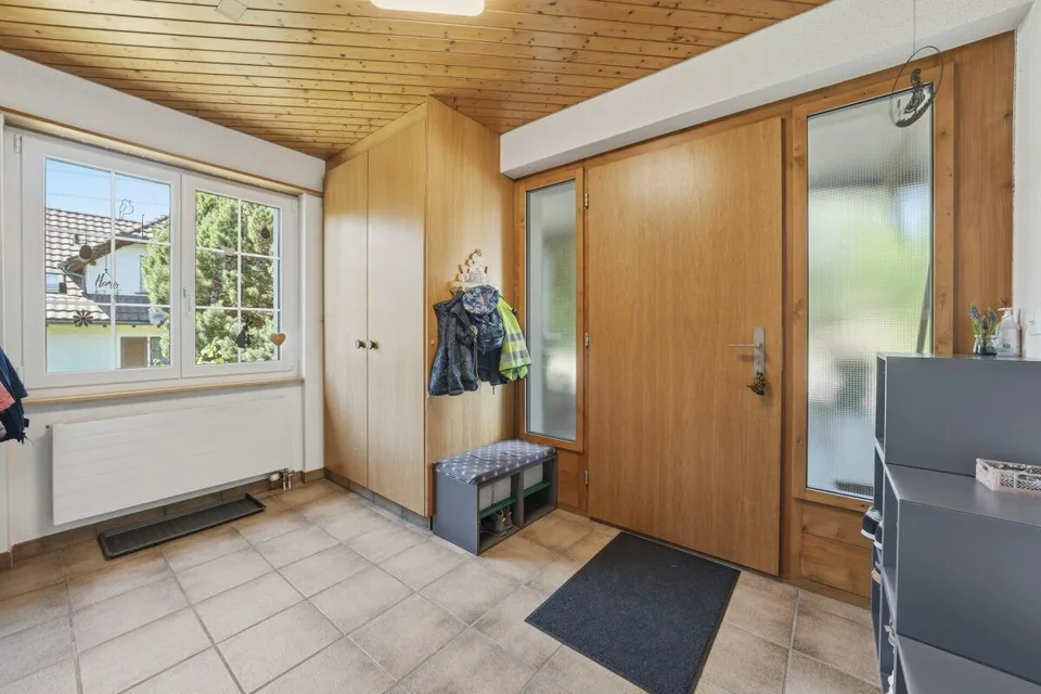 Freistehendes Familienhaus mit Charme, Privatsphäre und sonnigem G... – photo 26 of 30