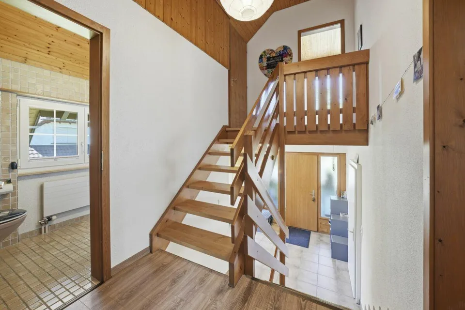 Freistehendes Familienhaus mit Charme, Privatsphäre und sonnigem G... – photo 14 of 30