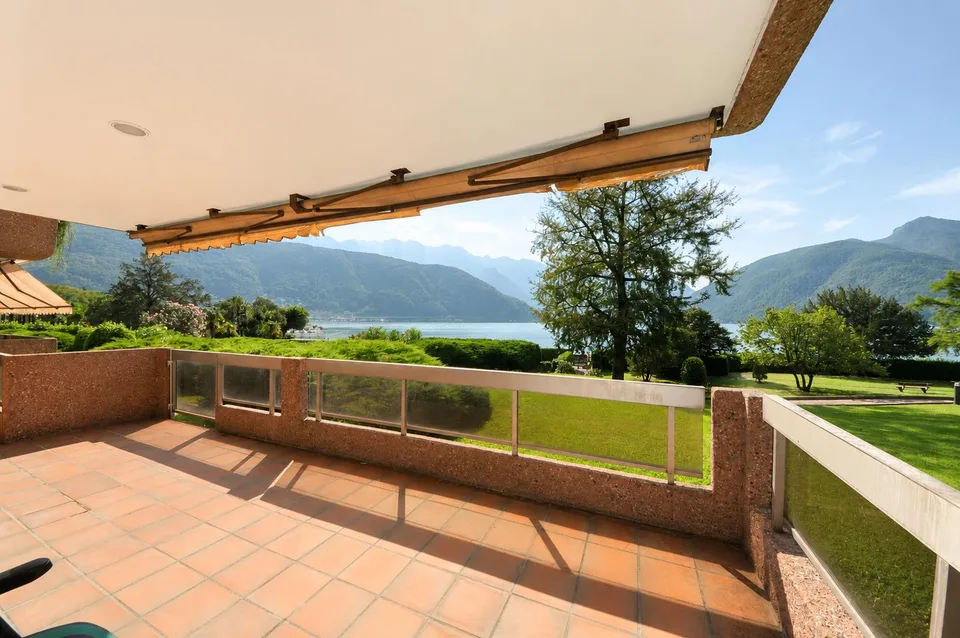 Appartamento con terrazza vista lago – Foto 3 von 10