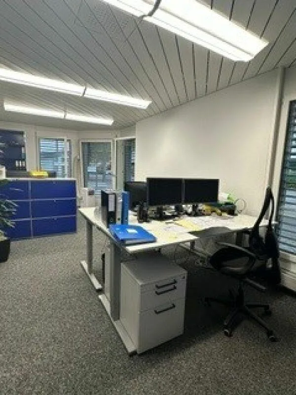 Bureaux/Cabinets avec Façade Vitrine – photo 4 sur 8