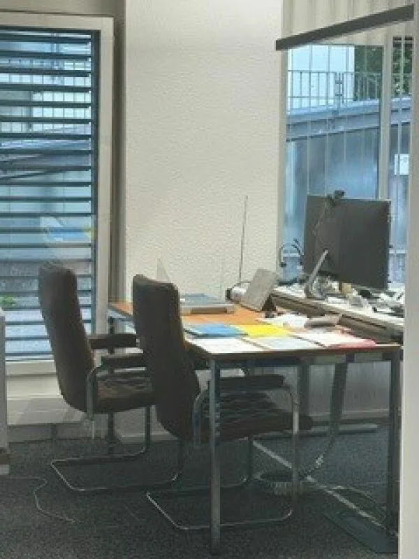 Bureaux/Cabinets avec Façade Vitrine – photo 3 sur 8