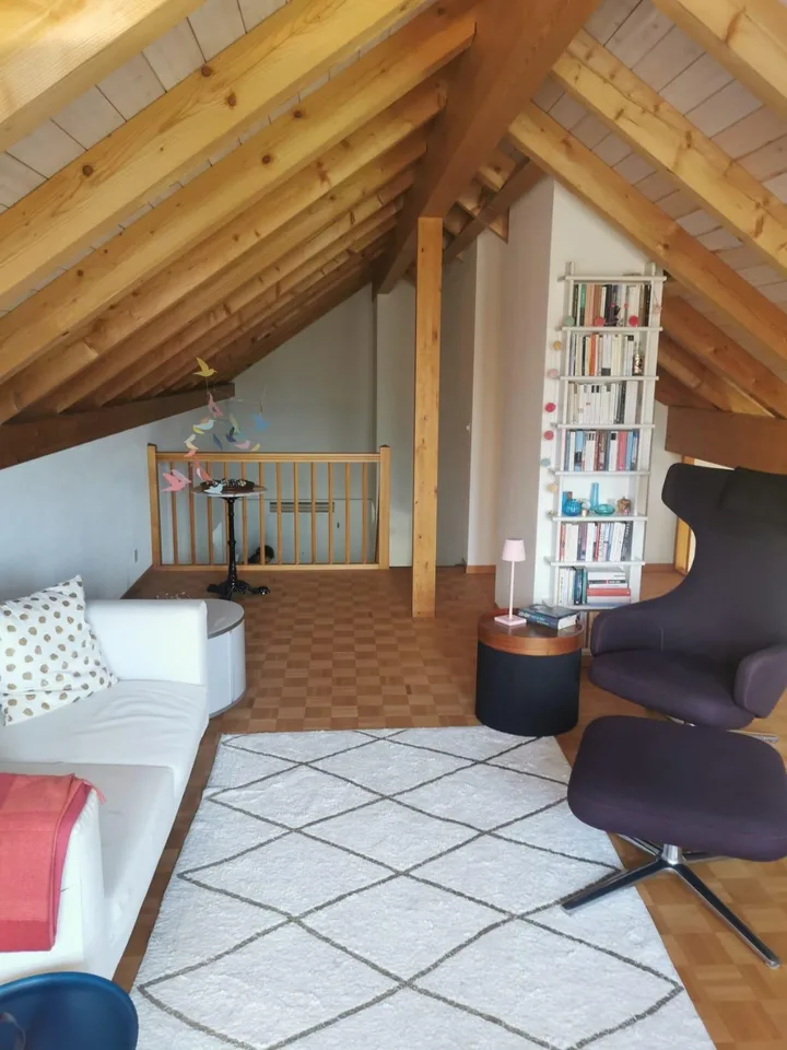 grosszügige 4.5 Zimmerwohnung mit Ausblick auf die Berner Alpen
