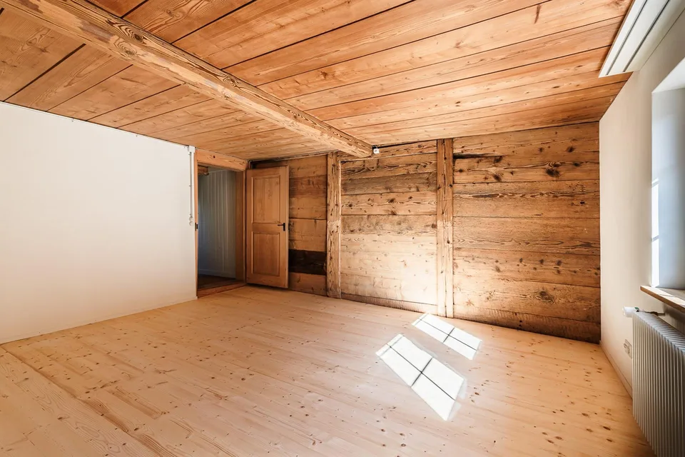 Moderne denkmalpflegerische 3.5 Wohnung in Zell (ZH) mit Garten