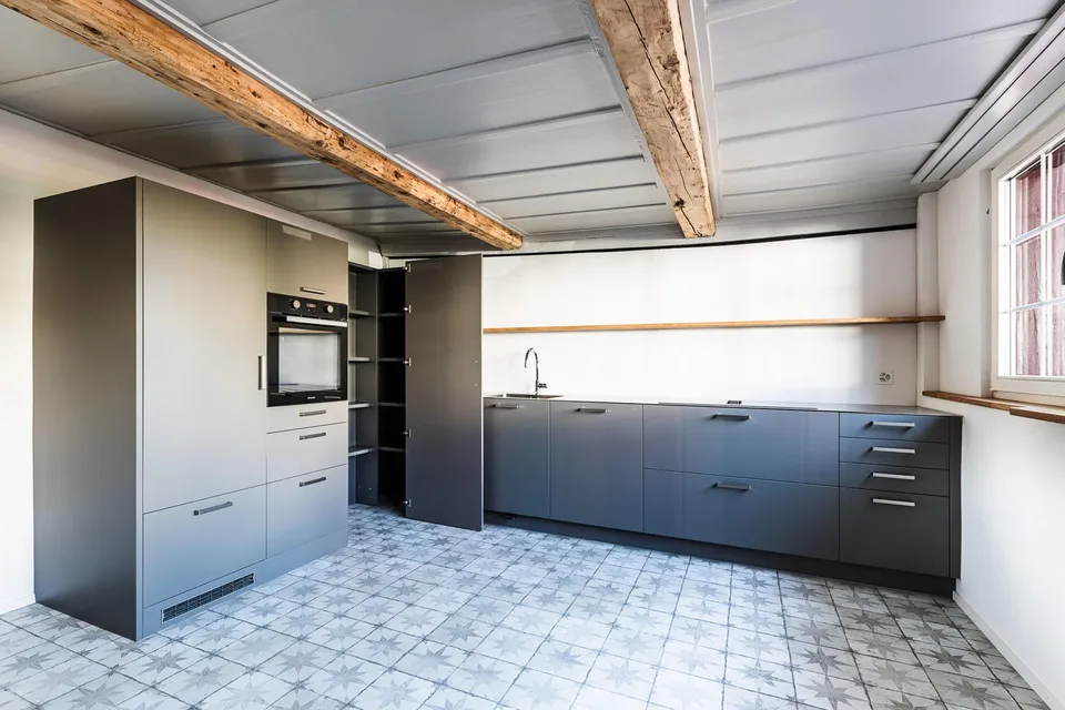 Moderne denkmalpflegerische 3.5 Wohnung in Zell (ZH) mit Garten