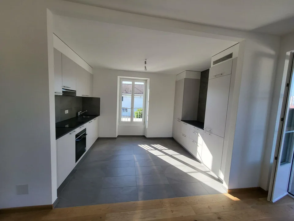 Magnificent komplett renoviertes Duplex mit großem Balkon