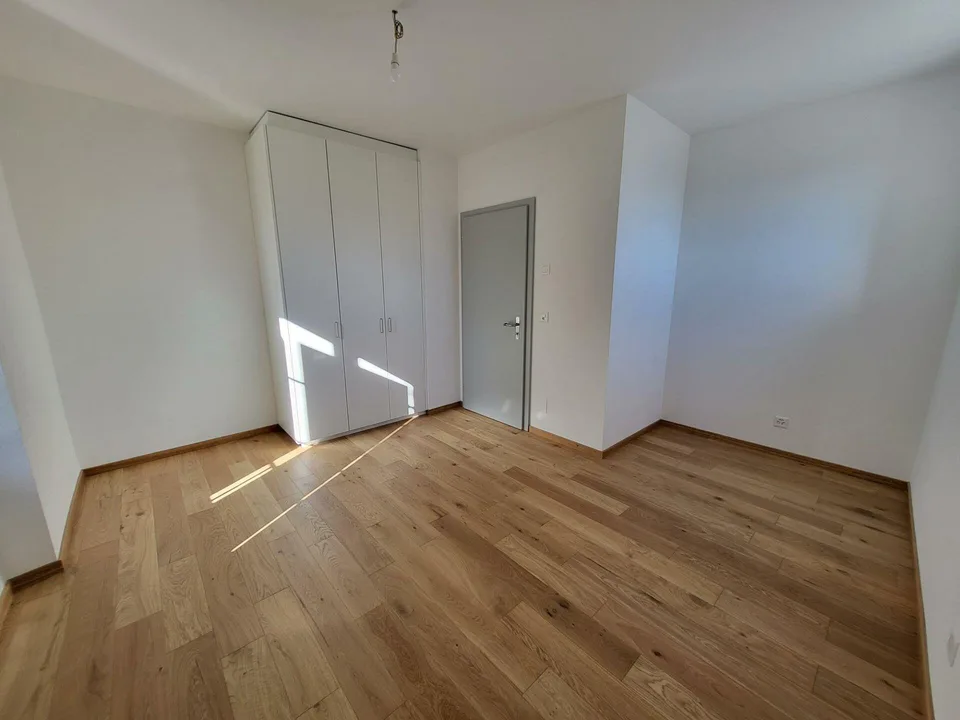 Magnificent komplett renoviertes Duplex mit großem Balkon