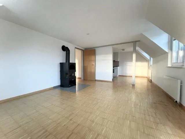 Appartement avec poêle en faïence et charme particulier – photo 5 sur 11