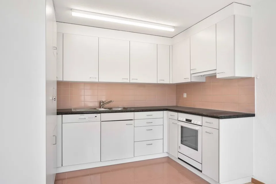 Appartement avec poêle en faïence et charme particulier – photo 4 sur 11