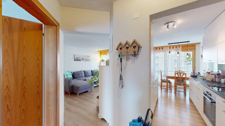 helle Wohnung mit Bergpanorama an attraktiver Lage – Foto 9 von 15