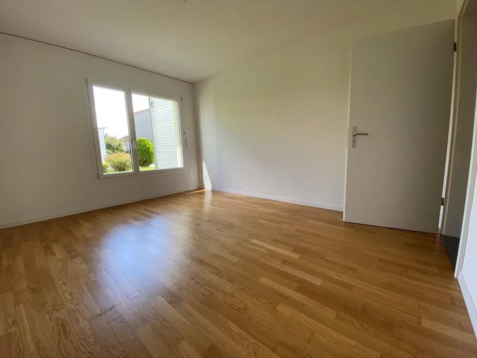 Moderne Wohnung an ruhiger Lage