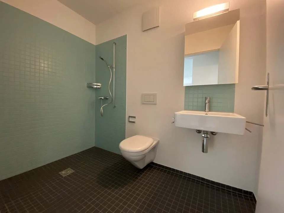 Moderne Wohnung an ruhiger Lage