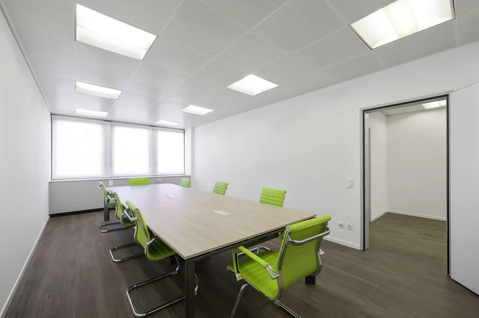 AMPIO UFFICIO A PARADISO | LARGE OFFICE IN PARADISE | AMPIO UFFICIO... – Foto 3 von 4