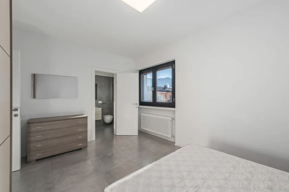 ATTICO DI 4.5 LOCALI COMPLETAMENTE AMMOBILIATO | VOLLSTÄNDIG MÖBLIE... – foto 9 di 9