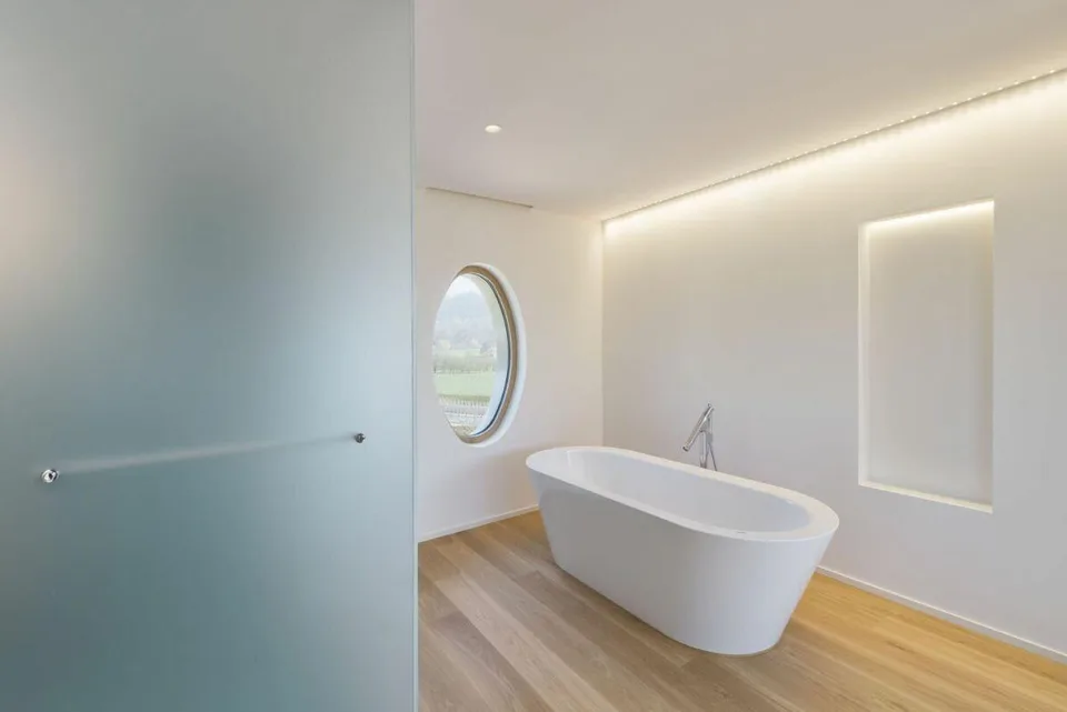 Icona architettonica con piscina e sistema di ascensore in un villaggio vinicolo idilliaco con 237 m2 di spazio abitativo – foto 11 di 19