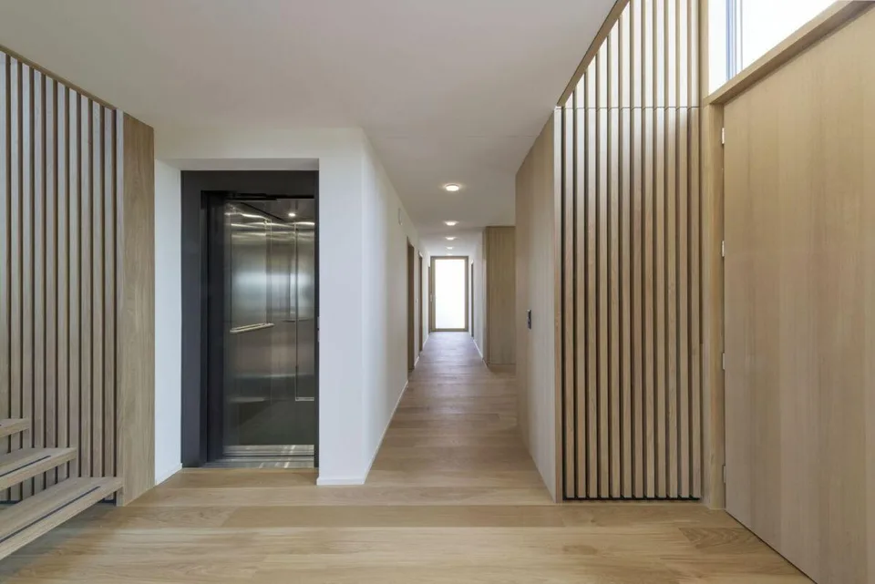 Icona architettonica con piscina e sistema di ascensore in un villaggio vinicolo idilliaco con 237 m2 di spazio abitativo – foto 6 di 19