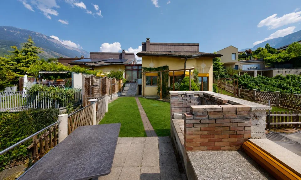 Charakterhaus mit großem Garten und großem Potenzial – Foto 4 von 11
