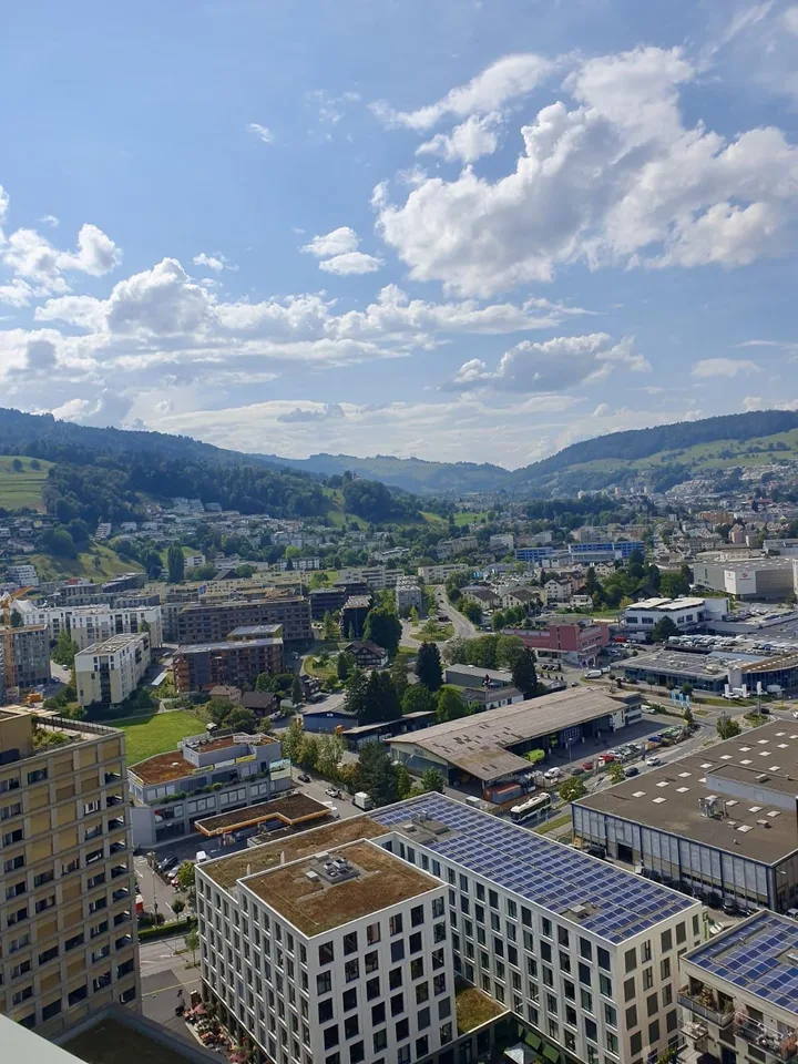 3.5 Zimmer Wohnung / PilatusTower 25. Stock – Foto 4 von 10