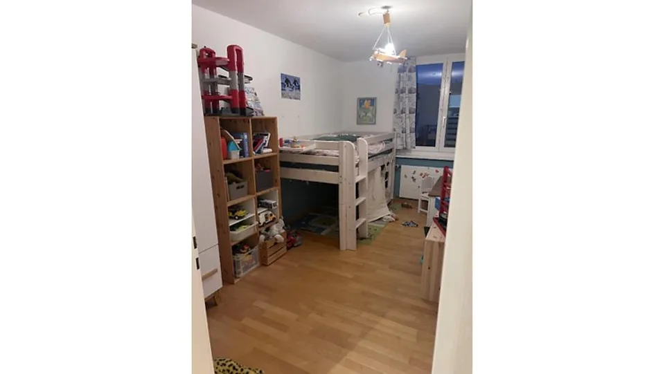 5½ ZIMMER-HAUS IN GRÜT (GOSSAU ZH), MÖBLIERT, TEMPORÄR