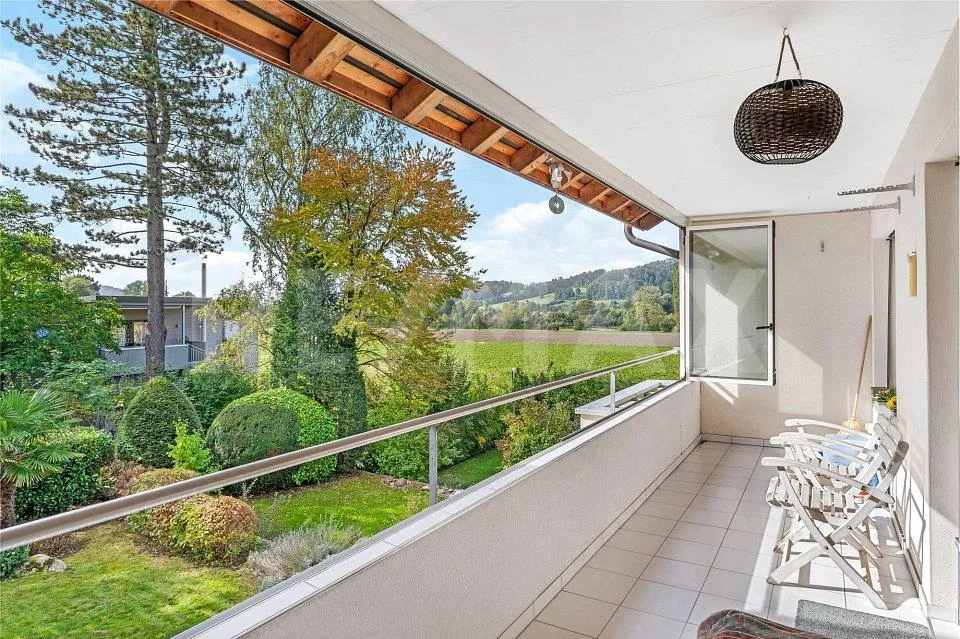 Maison Mitoyenne de 5½ Pièces avec Potentiel - Votre Nouveau Foyer Vous Attend – photo 7 sur 13