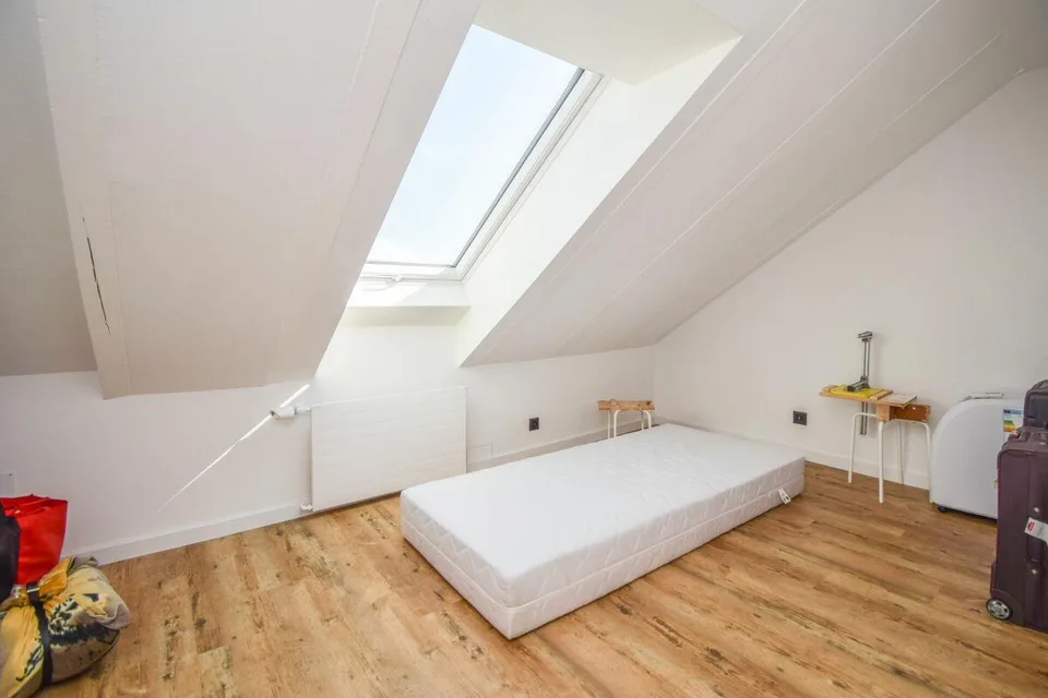 8.5-Zimmer-Einfamilienhaus mit modernem Ausbau und nachhaltiger Tec... – Foto 20 von 23