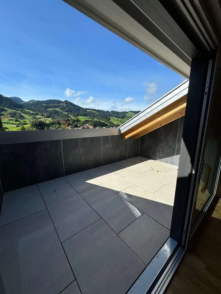 Neubau Dachwohnung in Nesslau mit atemberaubender Aussicht – Foto 11 von 15