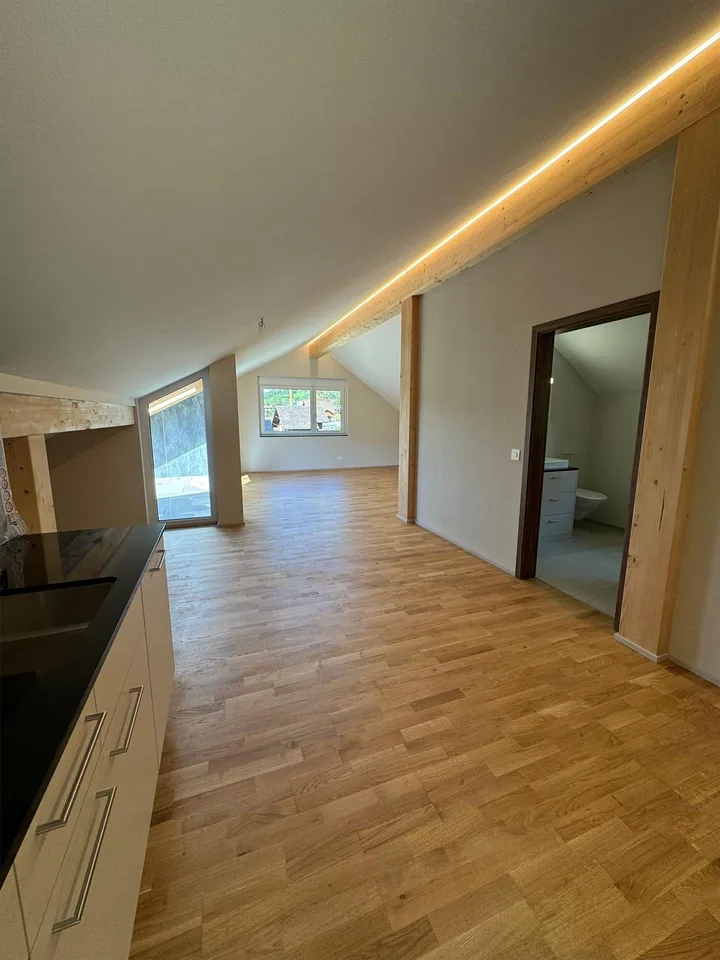 Neubau Dachwohnung in Nesslau mit atemberaubender Aussicht – Foto 12 von 15