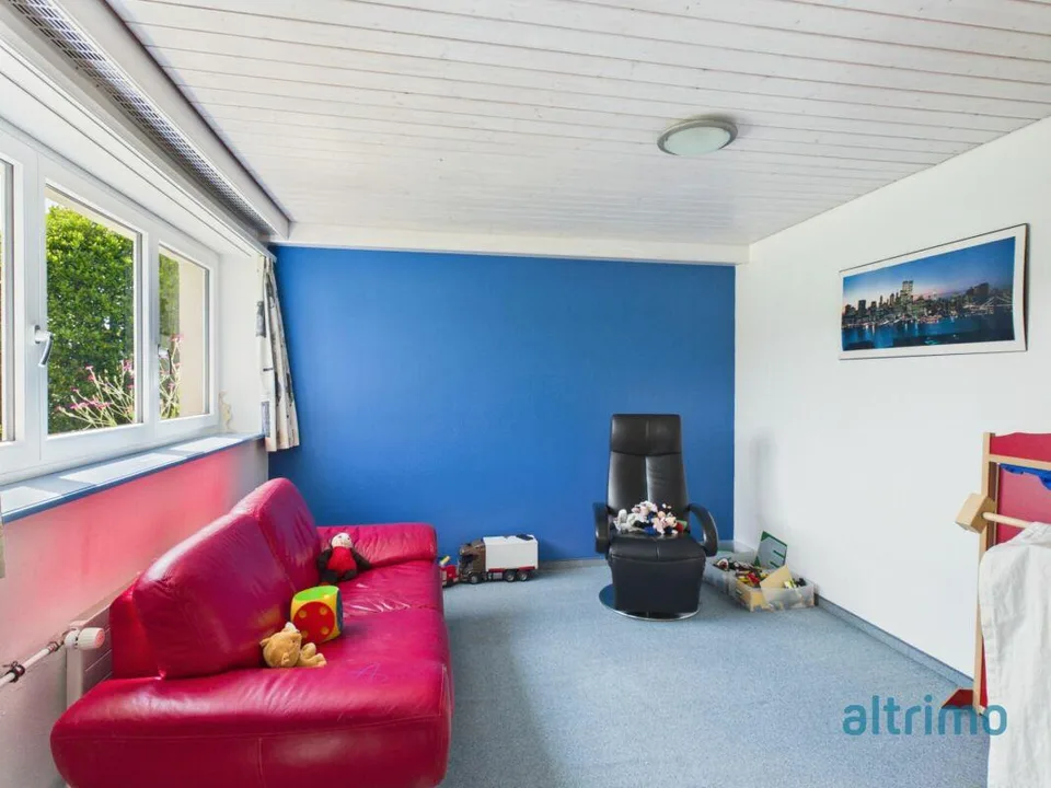 Charmantes Einfamilienhaus mit grossem Garten, Weitsicht und umfass... – photo 9 sur 12