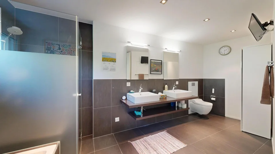 Exklusive 6.5-Zimmer Villa an bevorzugter Lage mit Seesicht – Foto 21 von 30