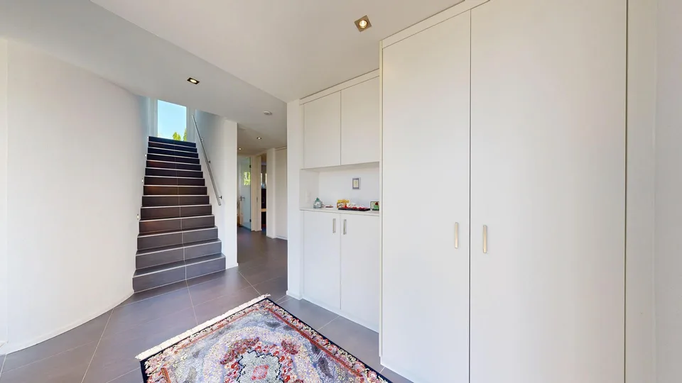 Exklusive 6.5-Zimmer Villa an bevorzugter Lage mit Seesicht – Foto 22 von 30
