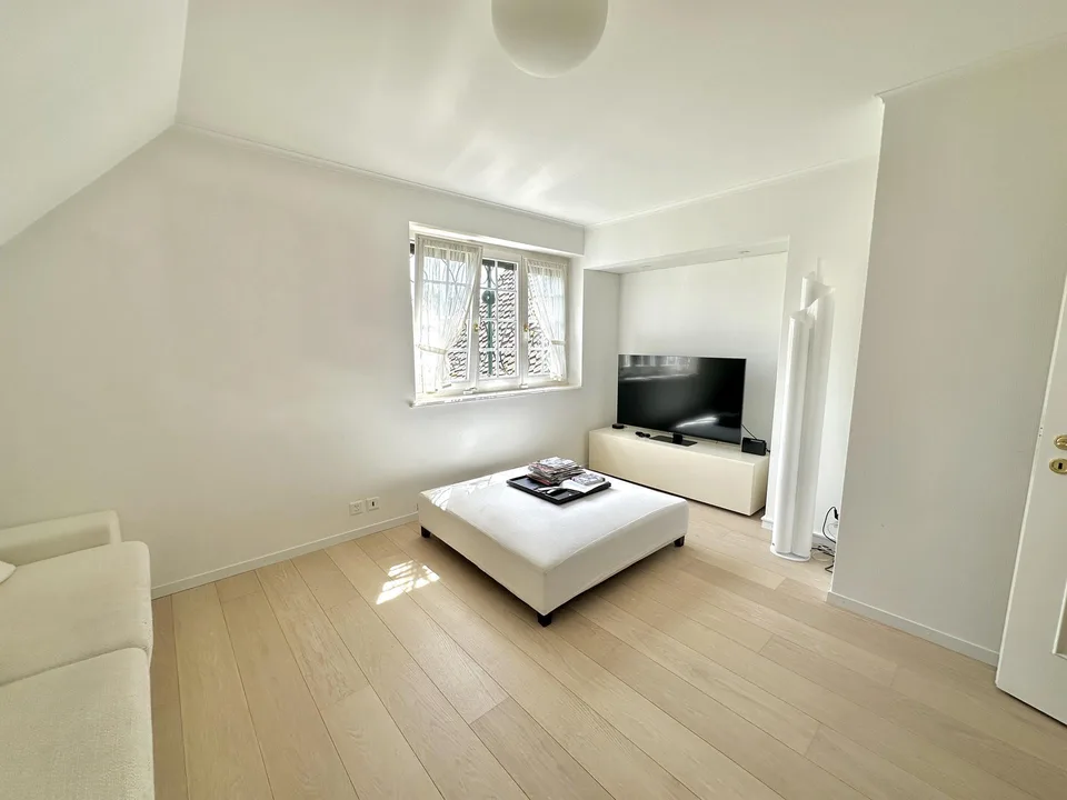 Repräsentative 9-Zi Landhausvilla auf dem Bruderholz in Binningen – photo 12 sur 15