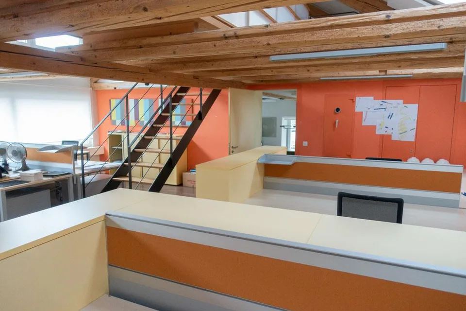 Attika Büro mit traumhafter Aussicht – Foto 10 von 13