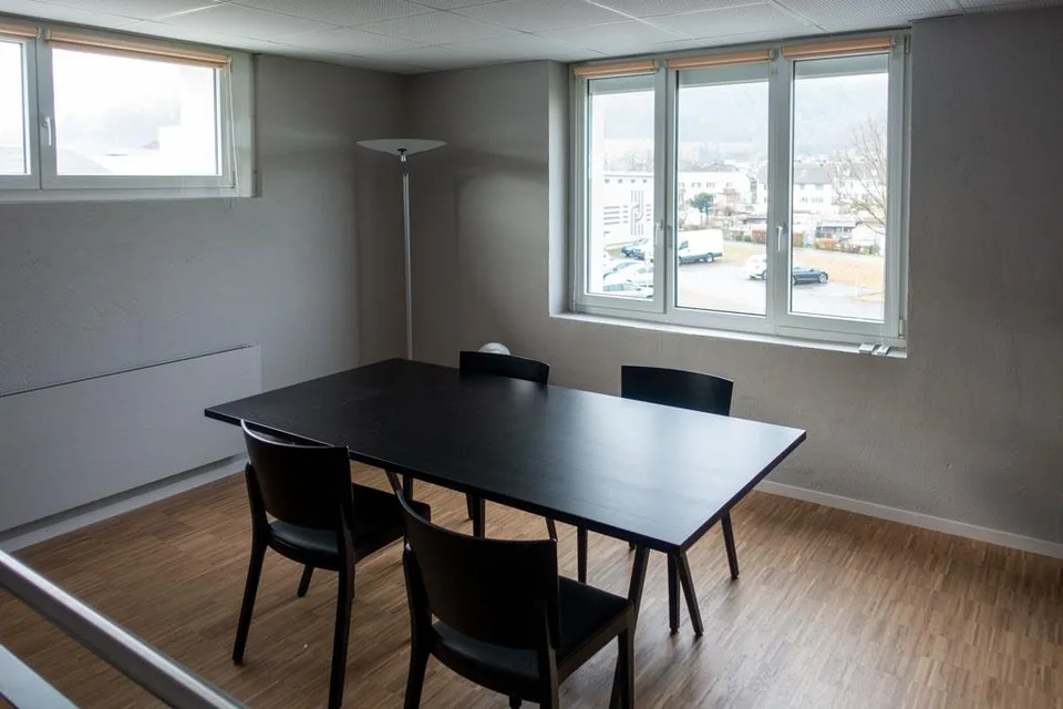 Attika Büro mit traumhafter Aussicht – Foto 6 von 13
