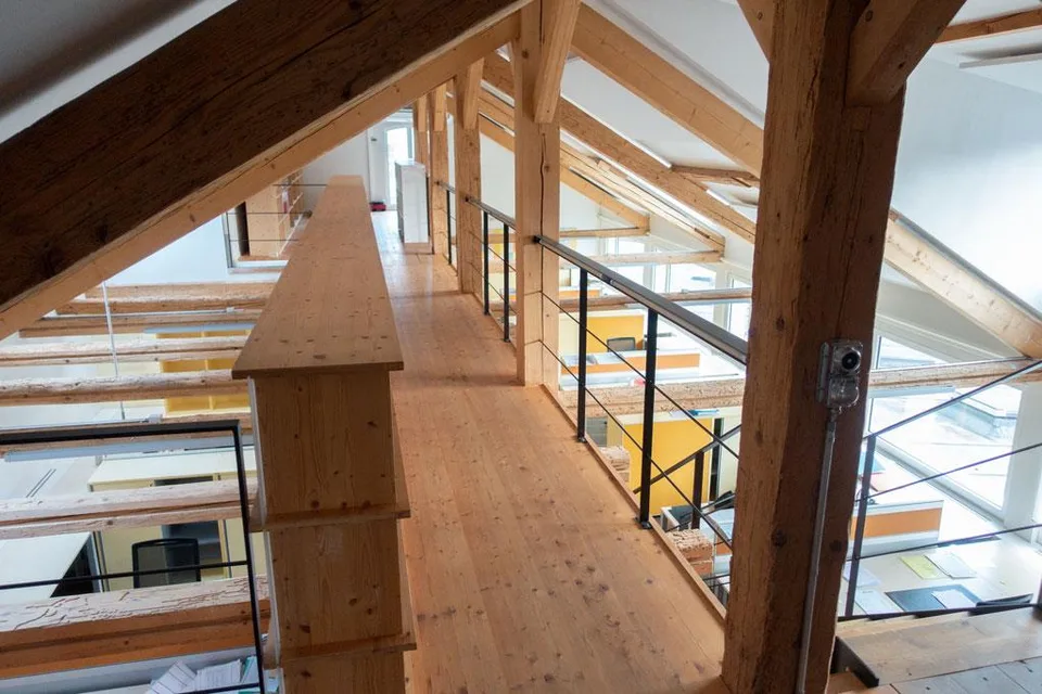 Attika Büro mit traumhafter Aussicht – Foto 12 von 13