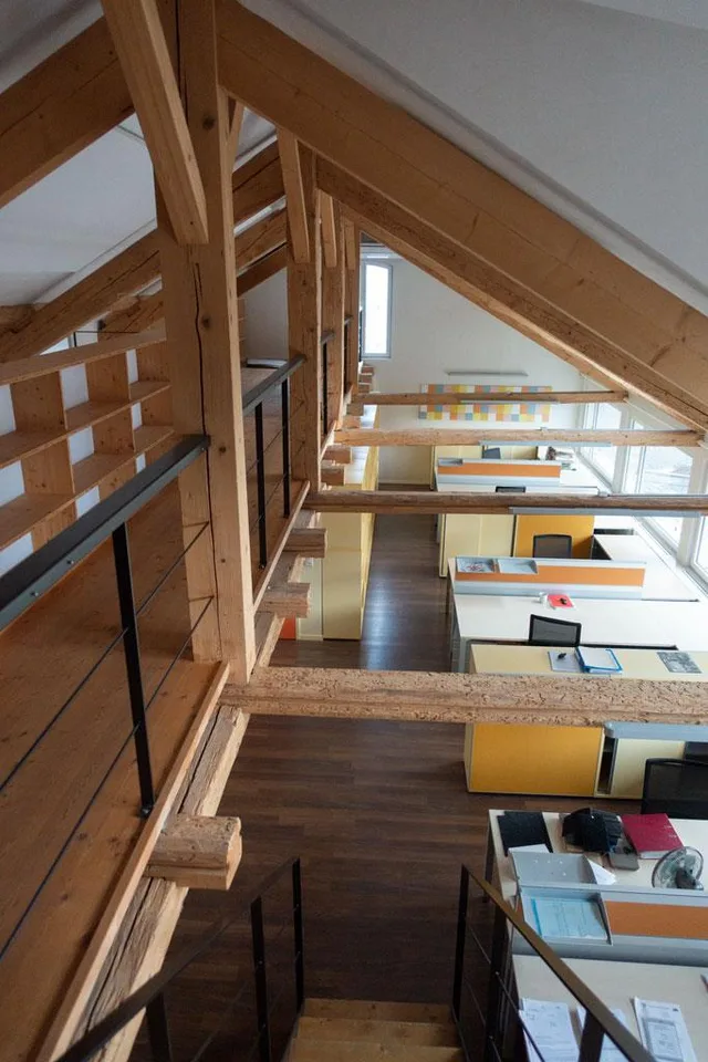 Attika Büro mit traumhafter Aussicht – Foto 11 von 13